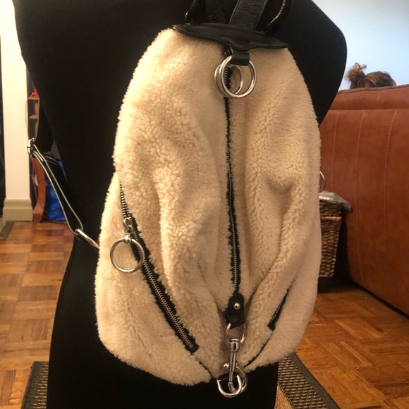 🚨PRICE DROP🚨 Rebecca Minkoff Genuine Shearling & Leather Julian Backpack - Picture 4 of 15